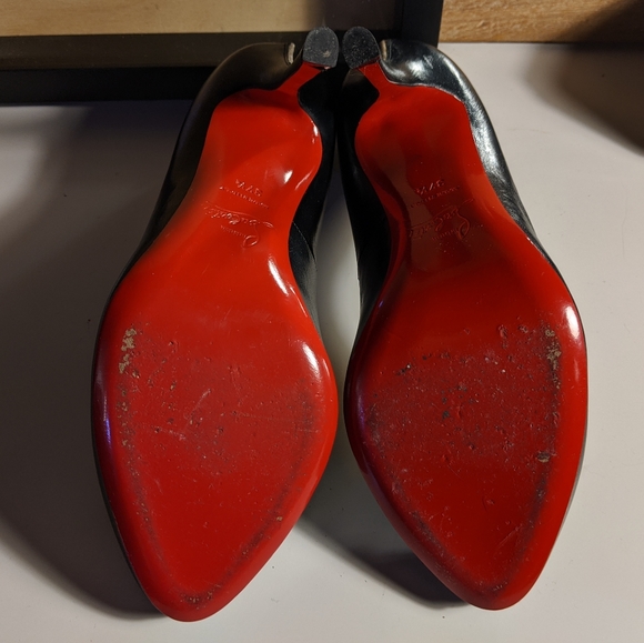 Christian Louboutin Black Pumps w Silver Line - Picture 8 of 8